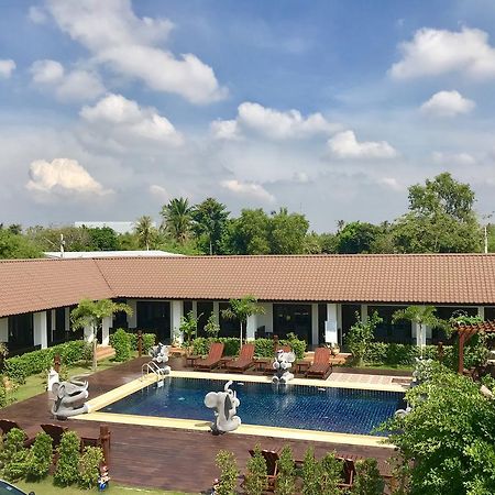 Oyo 837 Baan Kiang Nam Resort بانغْلامونغْ المظهر الخارجي الصورة