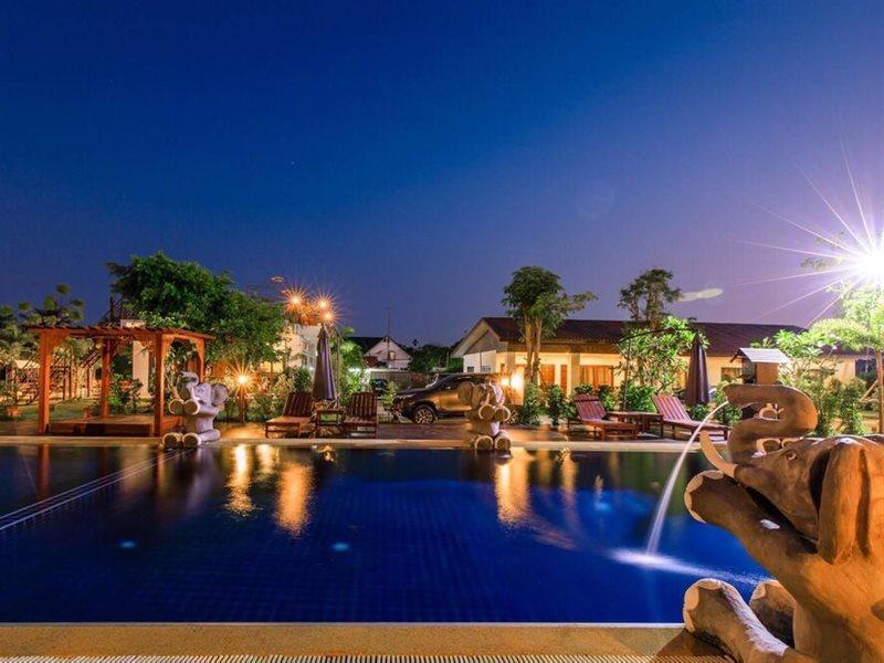 Oyo 837 Baan Kiang Nam Resort بانغْلامونغْ المظهر الخارجي الصورة