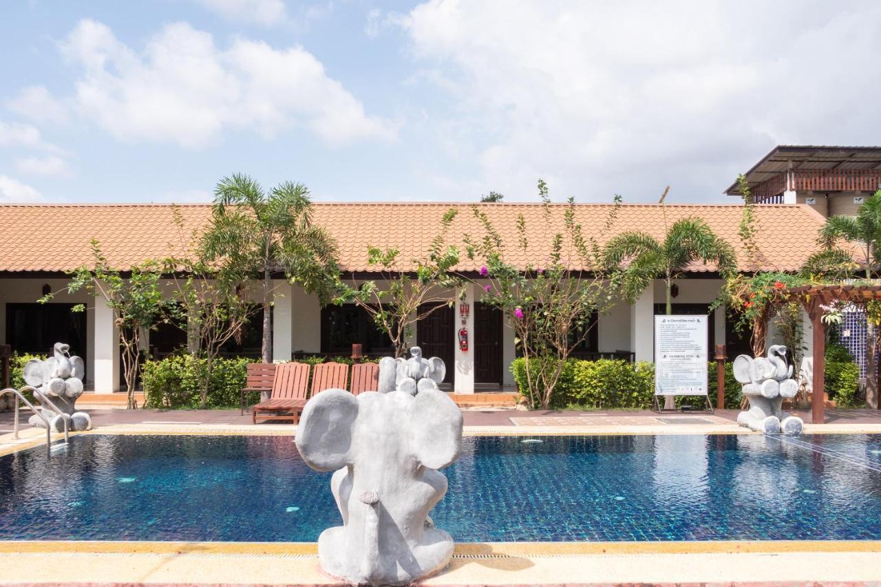 Oyo 837 Baan Kiang Nam Resort بانغْلامونغْ المظهر الخارجي الصورة